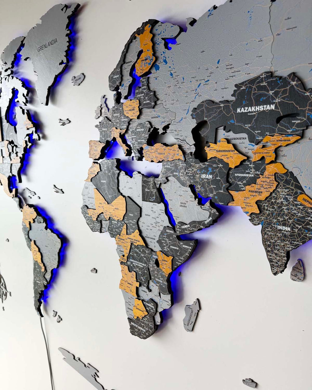Wooden World Map Illuminated LED 3D Premium Birdywing®